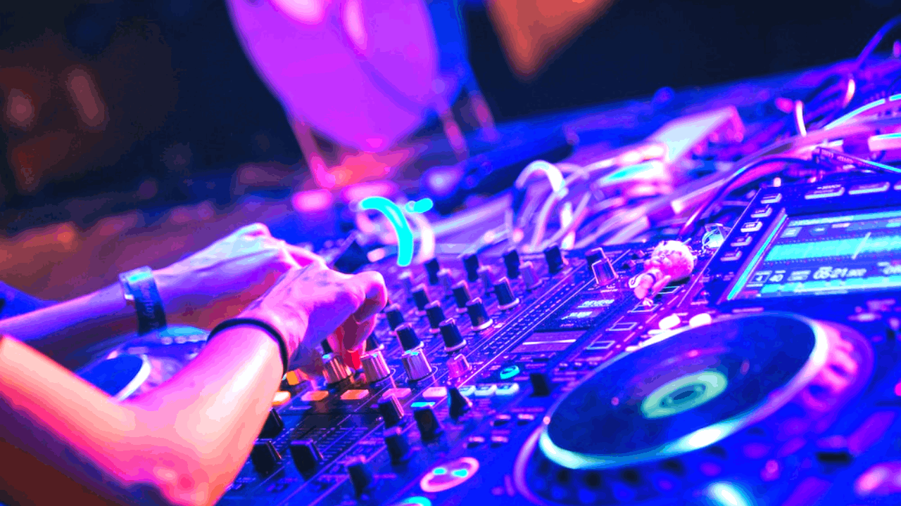 Great DJ Apps for Smartphone - Learn How to Download